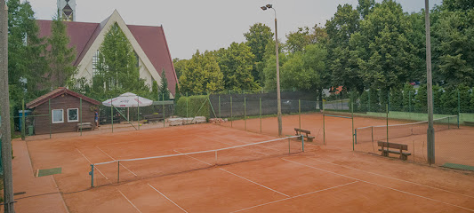 Korty tenisowe Gdańsk | Oliwskie Centrum Tenisa "Dzik"