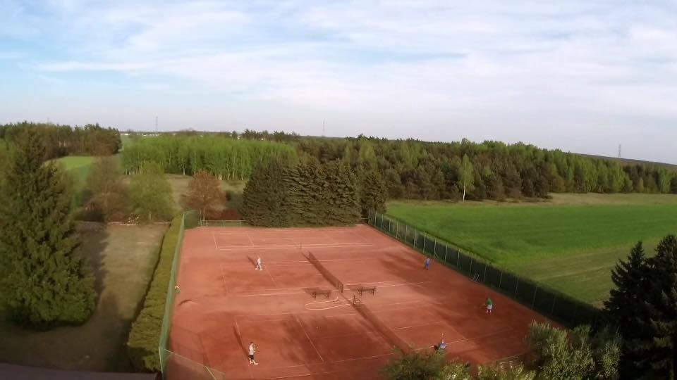 Korty tenisowe Romanów