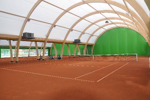 Kort do tenisa wewnętrzny