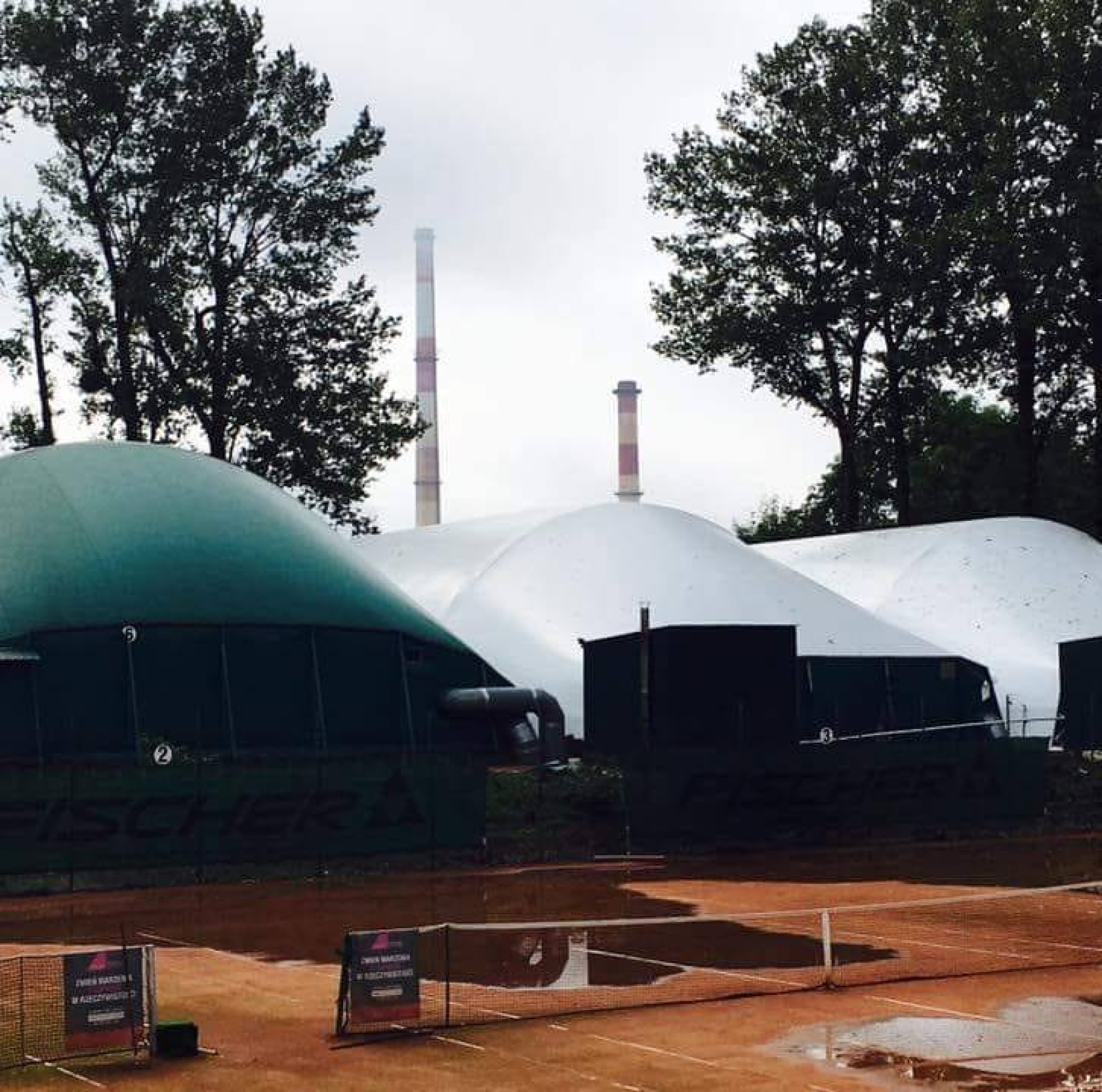 Kort do tenisa wewnętrzny