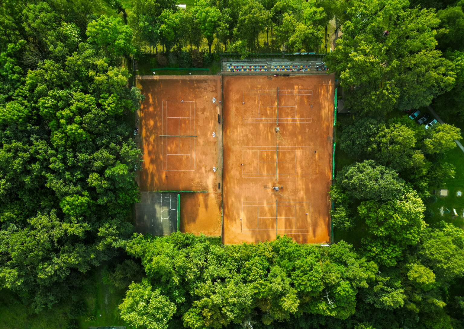 Korty do tenisa zewnętrzne