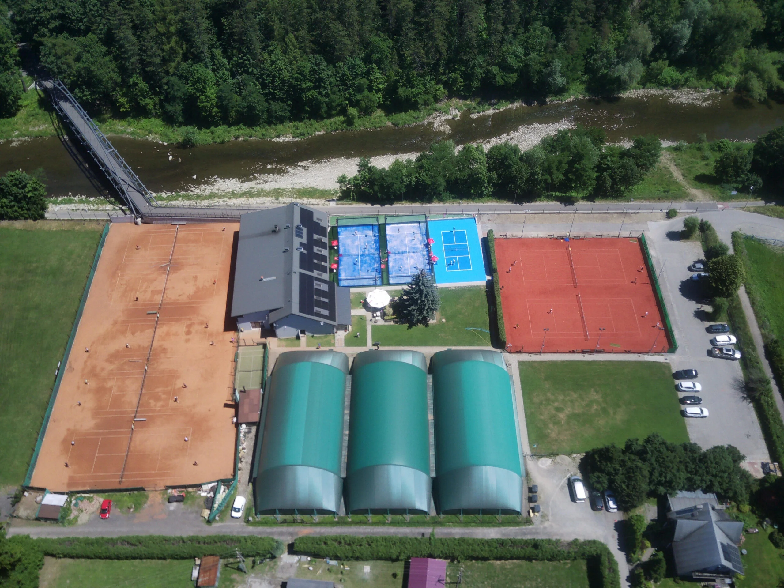 Korty do tenisa outdoor (artificial clay)