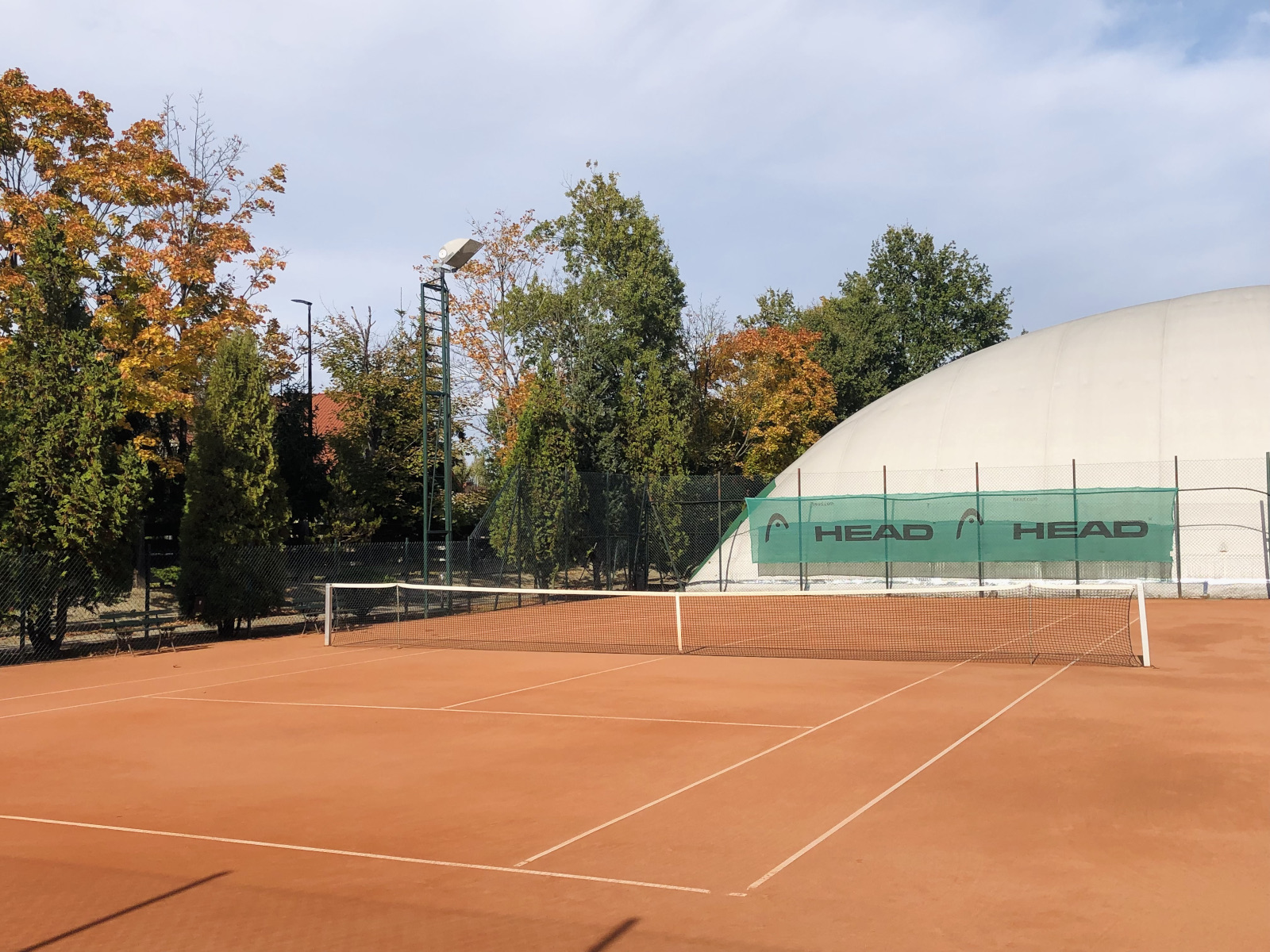Kort tenisowy zewnętrzny