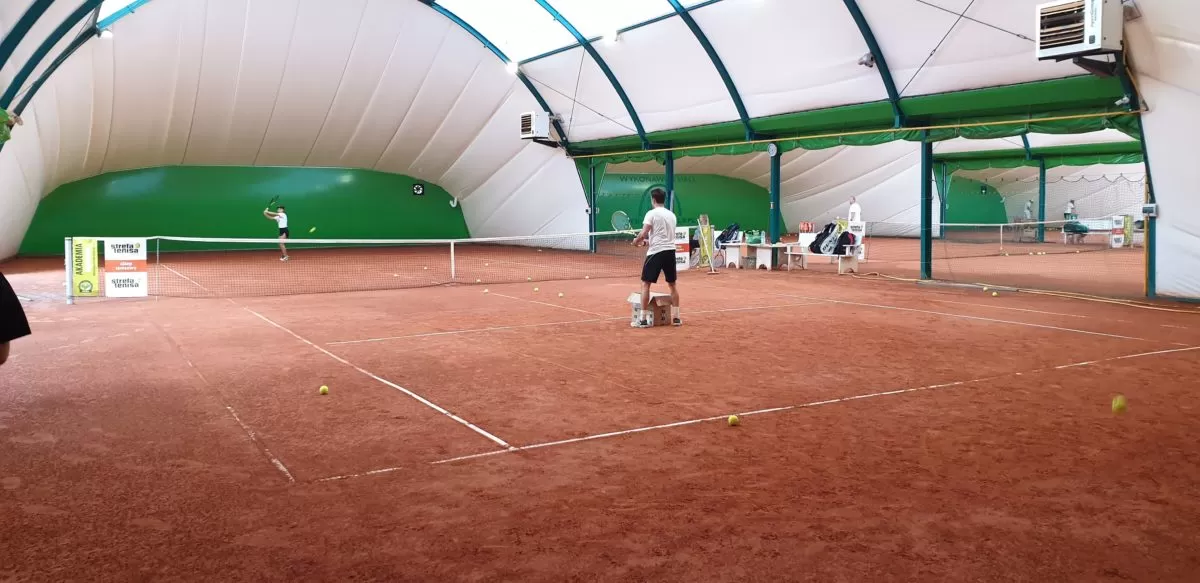 Korty mączka zadaszone